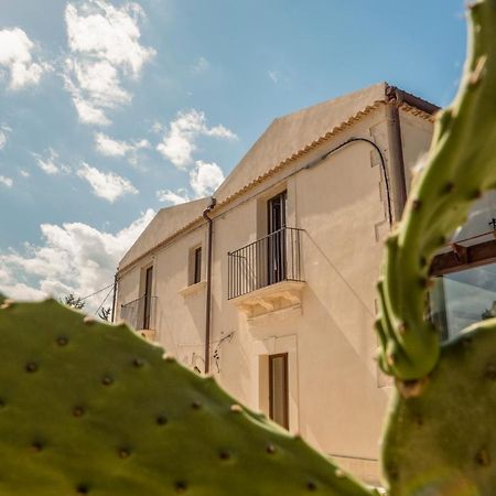 Momento-Teatro Greco Hotel Syracuse Exterior photo